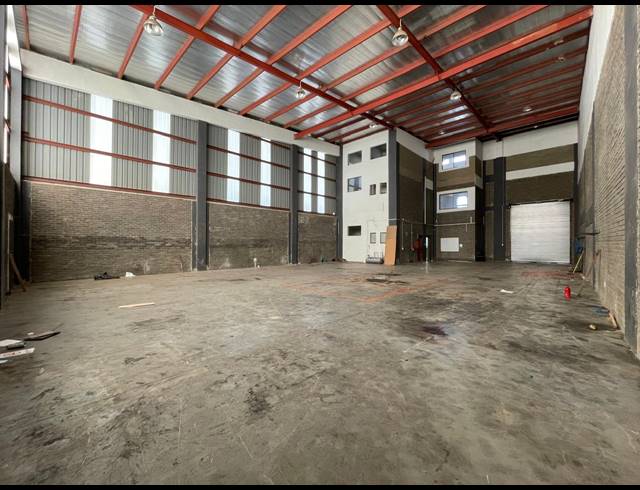 667M² WAREHOUSE TO LET IN HALFWAY HOUSE